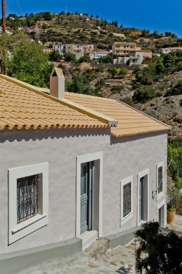 Casa Metropolis Villa Apérion Exterior photo